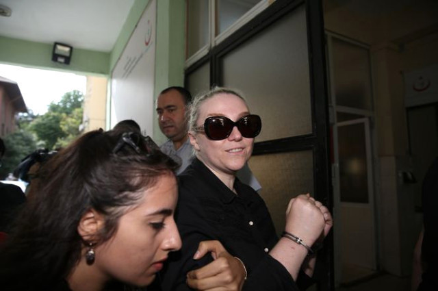 Kediciklerin makyajsız halleri görenleri şaşkına çevirdi - Resim: 4