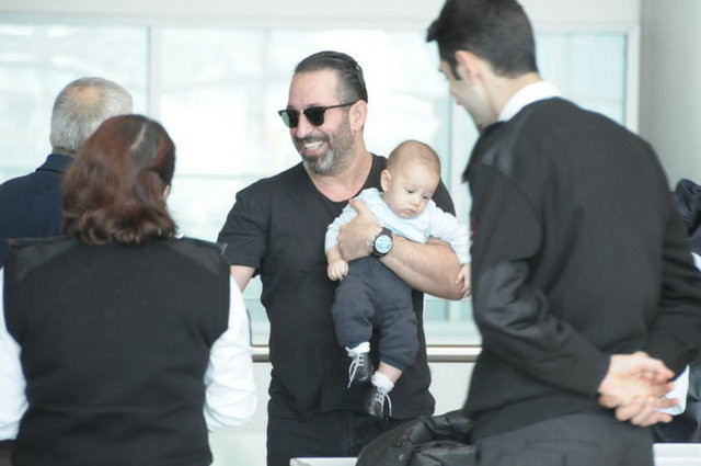 Cem Yılmaz oğluyla ilk kez görüntülendi - Resim: 1