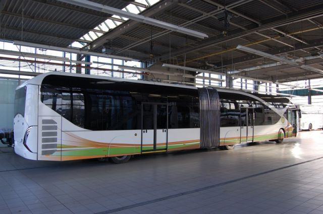 Kraliyet ailesine özel lüks otobüs - Resim: 3