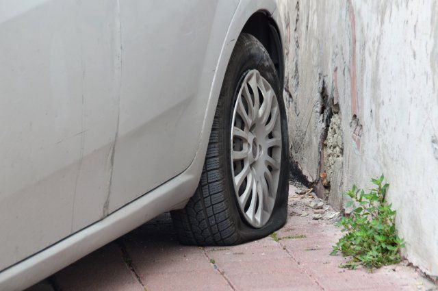 İstanbul'un göbeğinde güpegündüz silahlı soygun! 5 Kilo altını çalıp kayıplara karıştılar - Resim: 1