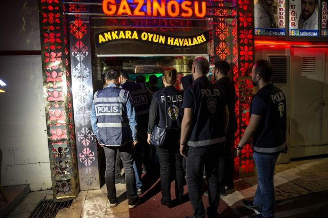 Ankara'da hareketli gece! Büyük operasyona 552 polis katıldı - Resim: 1