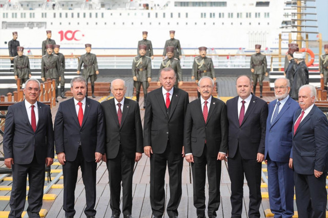 Temelli: Kürt yok, kadın yok, tespih tanesi gibi dizilmişler, bu neyin ittifakı? - Resim: 0