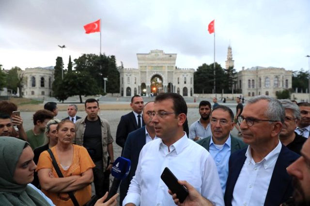 Ekrem İmamoğlu'ndan 'mağdurum' diyen vatandaşa cevap: Ben de mağdurum - Resim: 0
