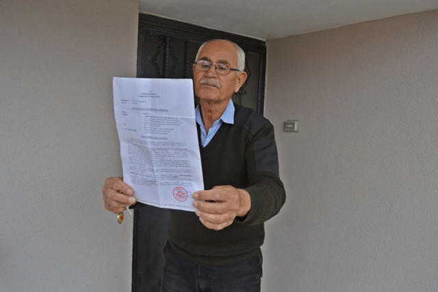 Adıyaman'da 'tapulu arazim' deyip yolu trafiğe kapattı - Resim: 0