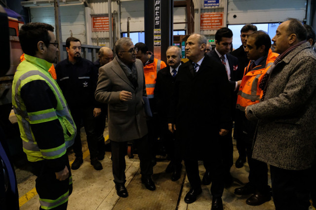 Bakan Turhan güzel haberi duyurdu Eskişehir-Antalya hızlı demiryolu hattı çalışmaları başladı - Resim: 0