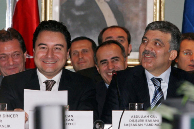 Ali Babacan'ı yeni parti kuruluşundaki ertelemeler sinirlendirdi Abdullah Gül devreye girdi - Resim: 0