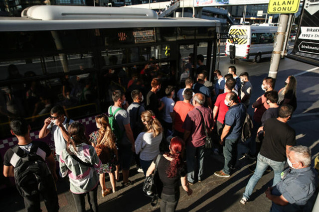 İstanbul'da mesai saatleri değişiyor! İşte yeni çalışma saatleri - Resim: 1