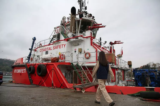 Kıyı Emniyetinin ilk kadın römorkör kaptanı dümen başına geçti - Resim: 0