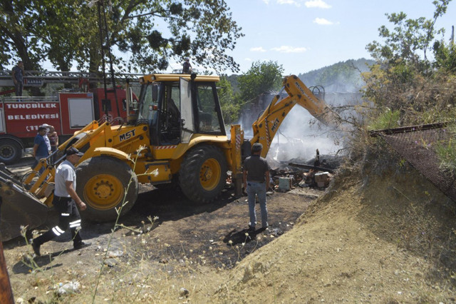 Son dakika: İstanbul Sarıyer'de orman yangını! - Resim: 2