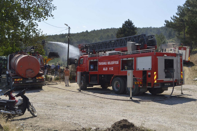 Son dakika: İstanbul Sarıyer'de orman yangını! - Resim: 1
