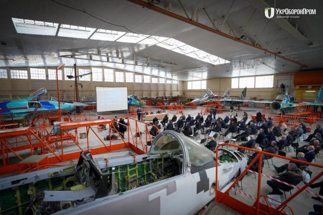 Azerbaycan savaş uçakları Rusya tarafından Ukrayna'da vuruldu - Resim: 0