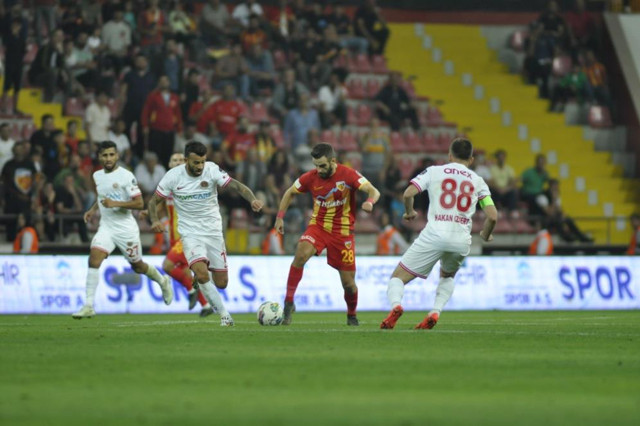 Kayserispor, Antalyaspor'a tek attı, üç aldı! - Resim: 1