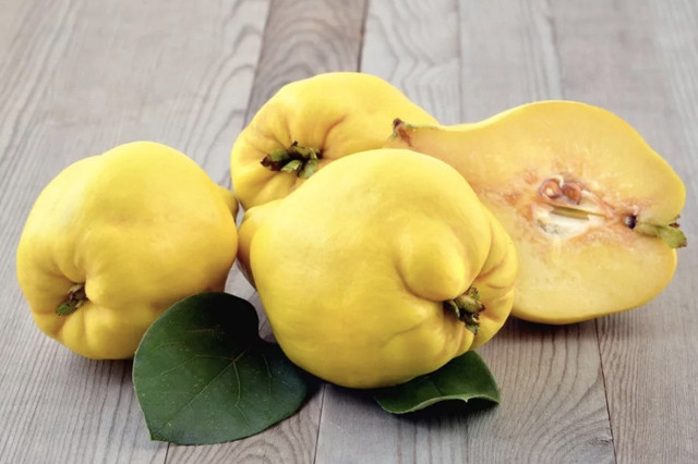 Bu hatayı herkes yapıyor sakın ayvayı metal bıçakla kesmeyin sebebi - Resim: 1