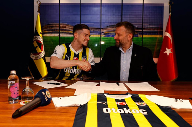 Fenerbahçe, Ryan Kent'le 4 yıllık sözleşme imzaladı - Resim: 0