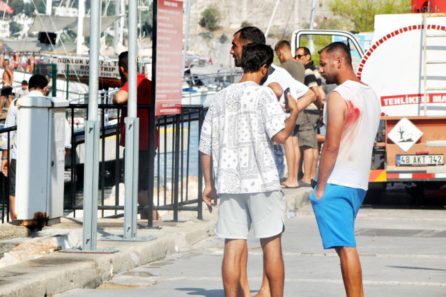 Halikarnas’ta Suriyeliler Türkleri boğazından bıçakladı! Kocaeli'nden sonra Bodrum'da gerilim - Resim: 0