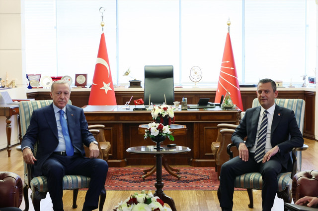 Erdoğan - Özgür Özel görüşmesi sona erdi! 18 yıl sonra bir ilk - Resim: 4