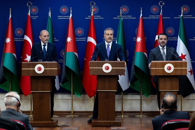 Dışişleri Bakanı Hakan Fidan, PKK'nın fesih ve silah bırakma kararıyla ilgili konuştu - Resim: 0