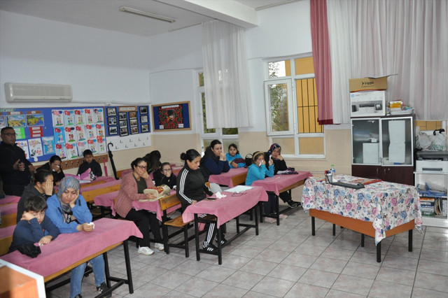 Öğretmenler Günü kutlamasına gidiyordu! Gözyaşlarına boğuldular - Resim: 0