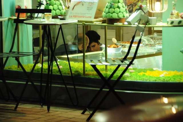 Boşanacağı söylenen Tuba Büyüküstün fena yakalandı - Resim: 2