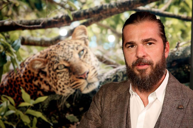 Işıl Reçber'in öyle bir etek giydi ki geceye damga vurdu! - Resim: 1