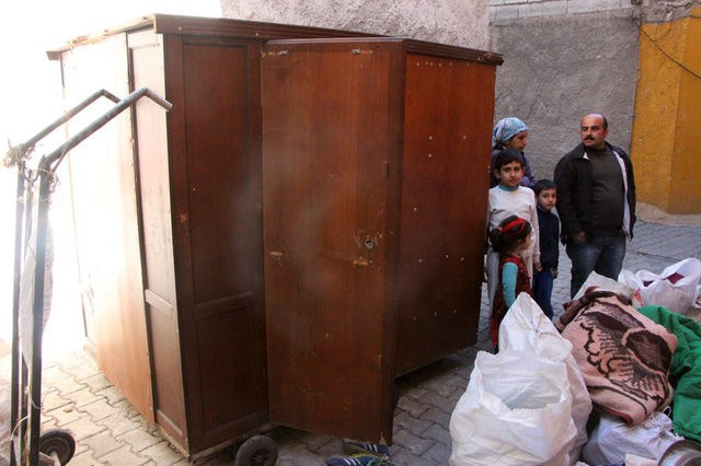 Gardıropta yaşayan aile için yeni umut - Resim: 4