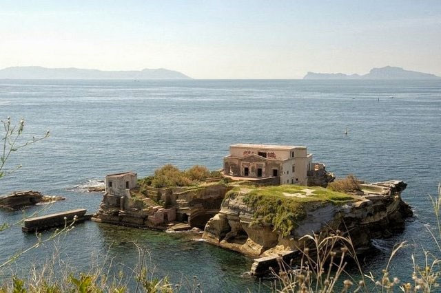 Buraya gitmek cesaret istiyor giden geri dönemiyor! Esrarlı ada - Resim: 2