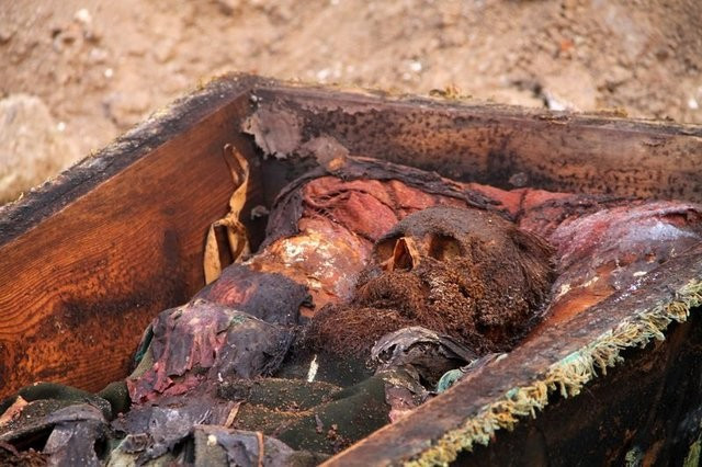 Tabuttaki Rus generalle ilgili yeni gelişme başka iskeletler de var - Resim: 1