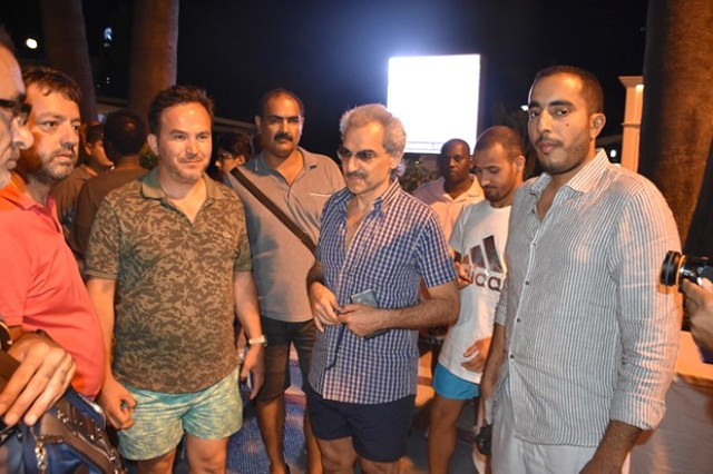 Suudi prens Nusret'in ününe aldırmadı ayağına getirtti - Resim: 4