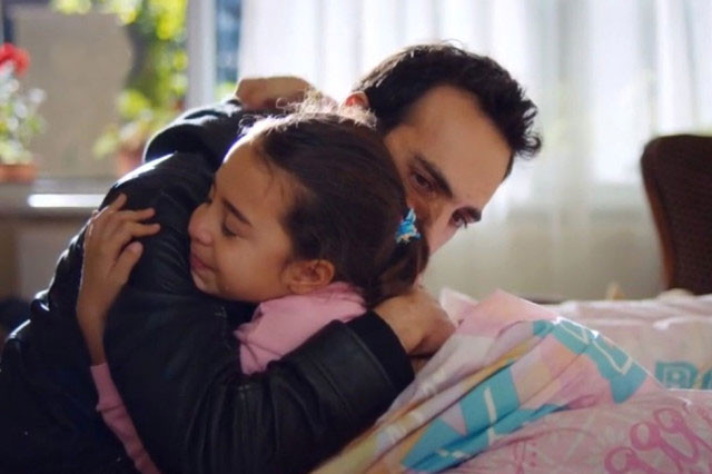 Kızım'a damga vuran sahne Tv8 izleyenleri gözyaşlarına boğuldu - Resim: 1