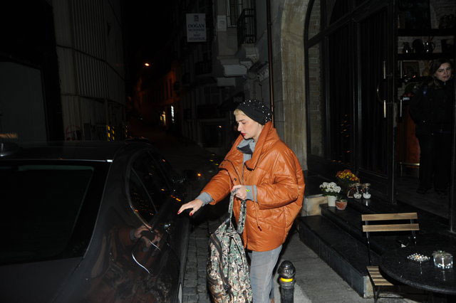 Sıla 1 ay sonra İstanbul gecelerinde felekten bir gece çaldı - Resim: 4