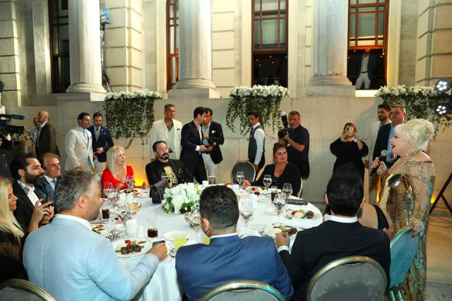 Sanat camiası Adnan Oktar'ın davetinde buluştu - Resim: 4