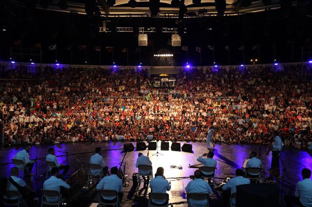 Şevval Sam şehit bebek ve annesi için söyledi... - Resim: 3