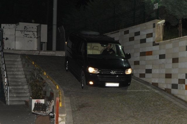 Hadise korkuttu! Gece yarısı apar topar hastaneye kaldırıldı - Resim: 4