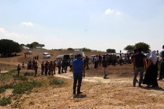 Şanlıurfa'da evlatlarını kurtarmak için göle atlayan 2 anne boğuldu - Resim: 2
