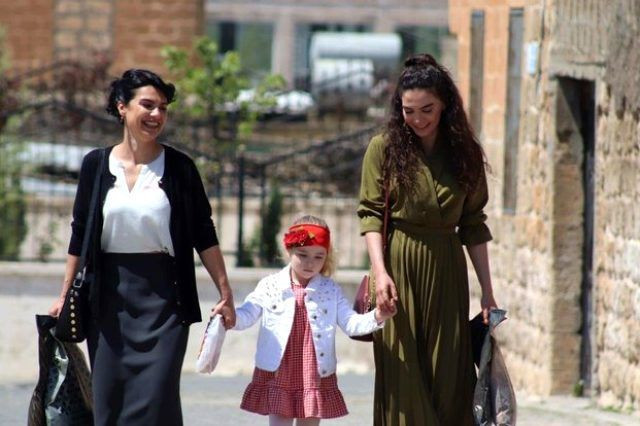 Ebru Şahin ve Akın Akınözü'nün başrolünde olduğu Hercai'de flaş ayrılık! - Resim: 4