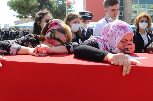 Antalya şehidini son yolculuğa uğurladı! Cenazede gözyaşları sel oldu - Resim: 3