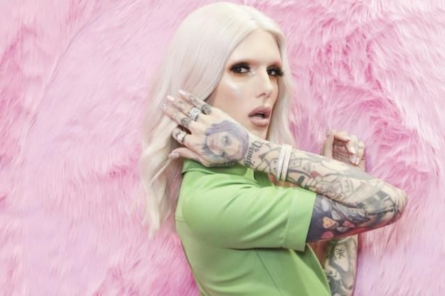 Kanye West Kim Kardashian'ı trans Youtuber Jeffree Star ile aldatıyor! - Resim: 3