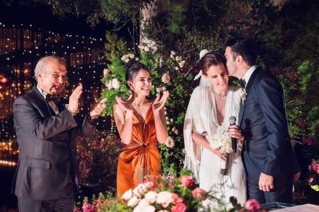 Aslışah Alkoçlar anneannesi Hülya Koçyiğit gibi olmak istemiş gelinliğinin hikayesi... - Resim: 2