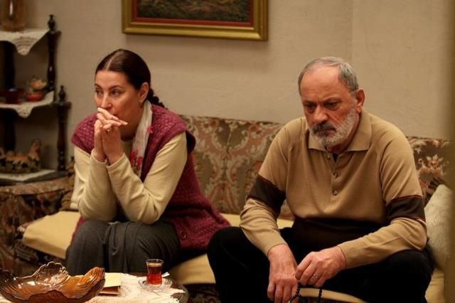 Oyuncu Metin Çekmez hayatını kaybetti! Hazal Kaya'yı yıkan ölüm - Resim: 4