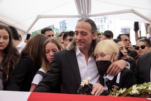 Seneler önce içini dökmüş! Cüneyt Arkın'ın yıllar önce kızına yazdığı duygu yüklü mektupta bakın neler yazıyor.. - Resim: 4