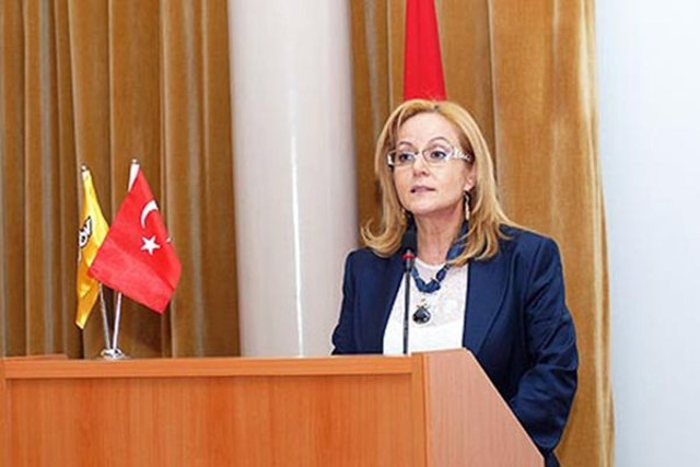 Ayfer Yılmaz aslen nereli kaç yaşında Ayfer Yılmaz eşi kimdir? - Resim: 1