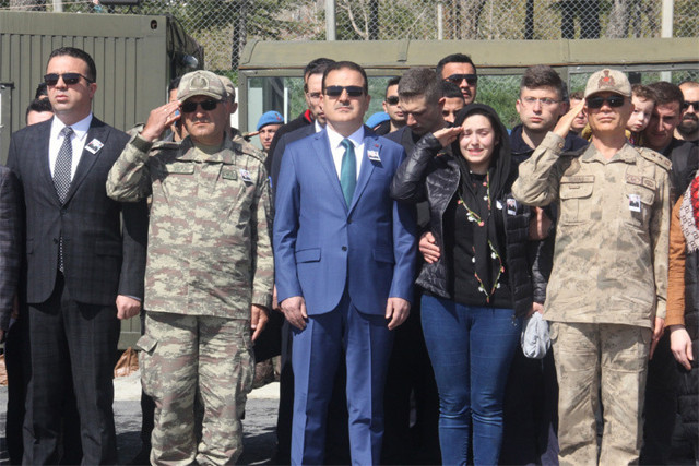 Şehit Volkan Demirci memleketi Ordu'ya ağlatan bir törenle uğurlandı - Resim: 0