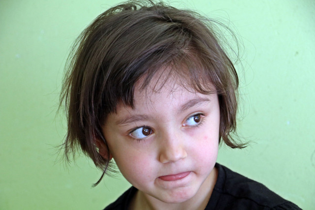 Kızı koşmak isteyince baba kolları sıvadı! - Resim: 0