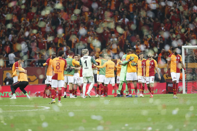 Galatasaray'da yönetimden oyunculara büyük şampiyonluk primi müjdesi - Resim: 0