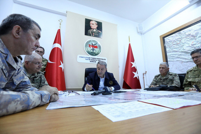 Bakan Hulusi Akar Akit TV'deki o isme tepki gösterdi kimsenin haddi değil - Resim: 1