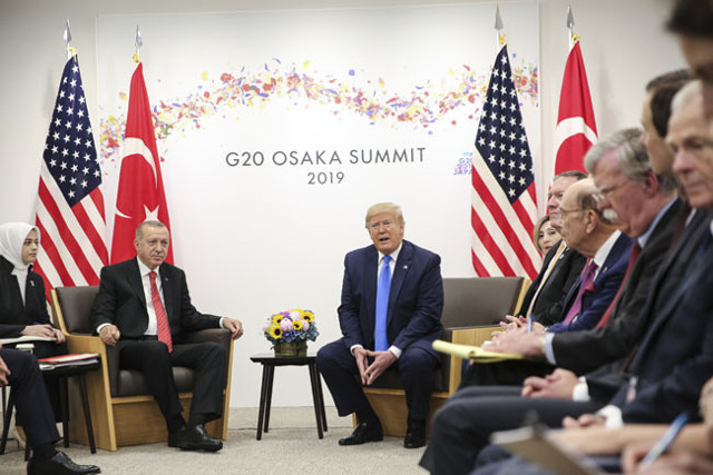 Cumhurbaşkanı Erdoğan ile görüşen Trump Türkiye'ye adil davranılmadı - Resim: 0