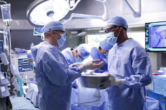 Akdeniz Üniversitesi'nde 6 ayda 19 hastaya kadavradan böbrek nakli - Resim: 1