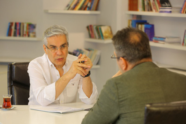 Cem Küçük Hadi Özışık'ın sorularını yanıtladı! Ali Babacan FETÖ'cü mü? - Resim: 0