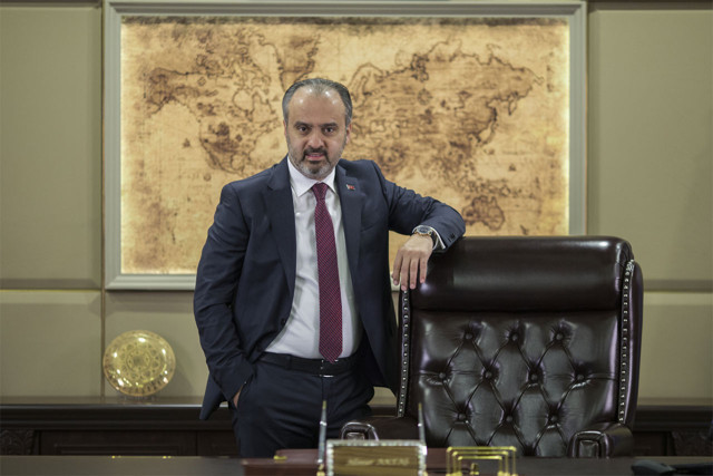 Alinur Aktaş olayının aslı astarı var mı? Bursa Büyükşehir Belediyesiyle ilgili iddia - Resim: 0