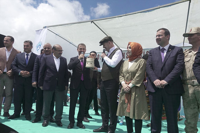 Trabzon'da ağasar kıyafeti giyen Soylu'dan Suriyelilerle ilgili önemli açıklama - Resim: 1